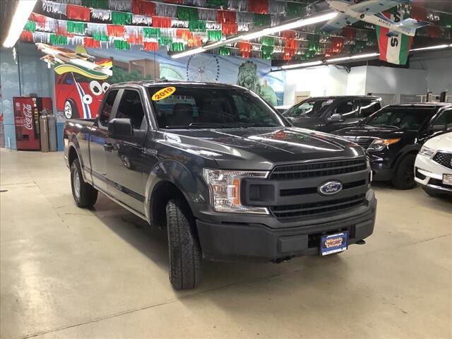 2019 Ford F150 in Chicago, IL 60659 - 2301760 8