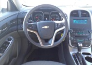 2015 Chevrolet Malibu in Troy, IL 62294-1376 - 2301794 4