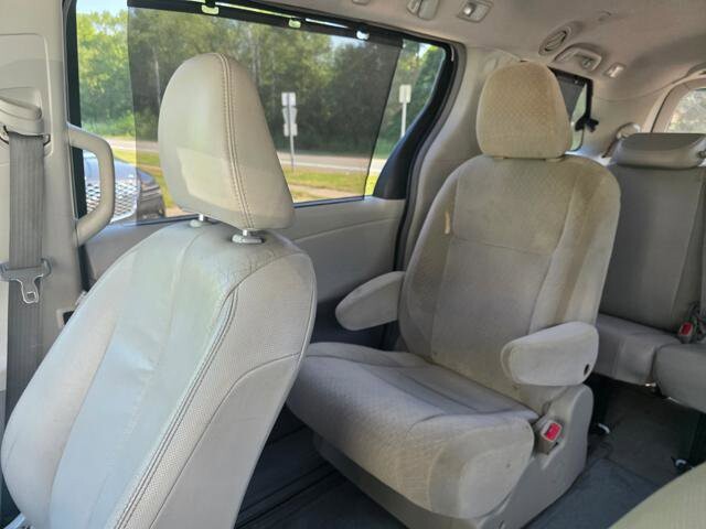 2013 Toyota Sienna in Blauvelt, NY 10913 - 2301847 31