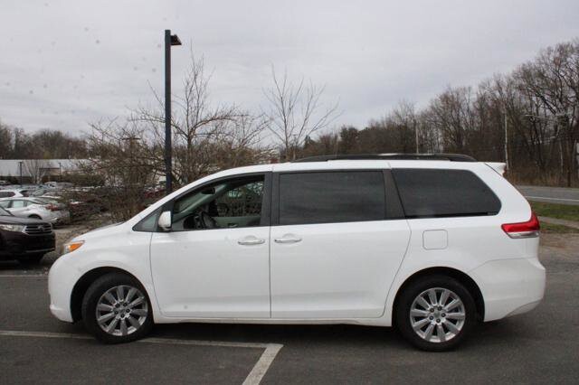 2013 Toyota Sienna in Blauvelt, NY 10913 - 2301847 64