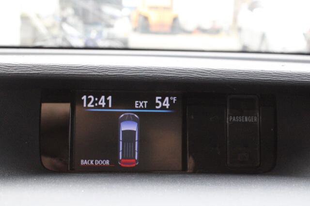 2013 Toyota Sienna in Blauvelt, NY 10913 - 2301847 75