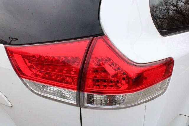 2013 Toyota Sienna in Blauvelt, NY 10913 - 2301847 111