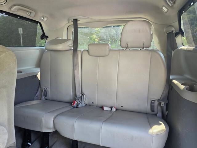 2013 Toyota Sienna in Blauvelt, NY 10913 - 2301847 40
