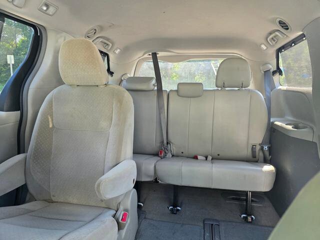 2013 Toyota Sienna in Blauvelt, NY 10913 - 2301847 39