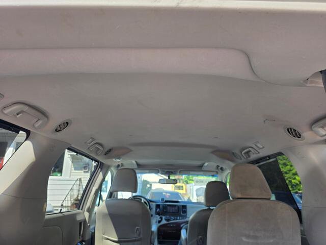 2013 Toyota Sienna in Blauvelt, NY 10913 - 2301847 50