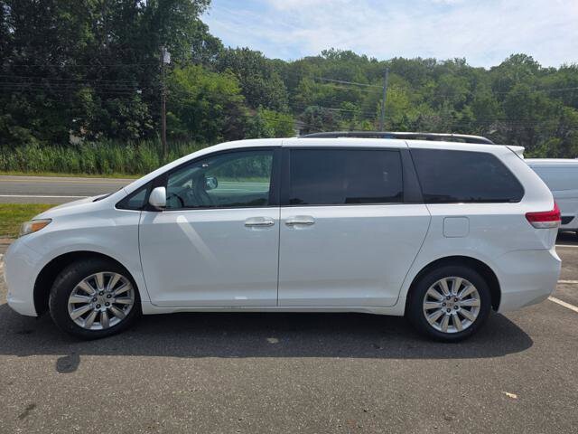 2013 Toyota Sienna in Blauvelt, NY 10913 - 2301847 4