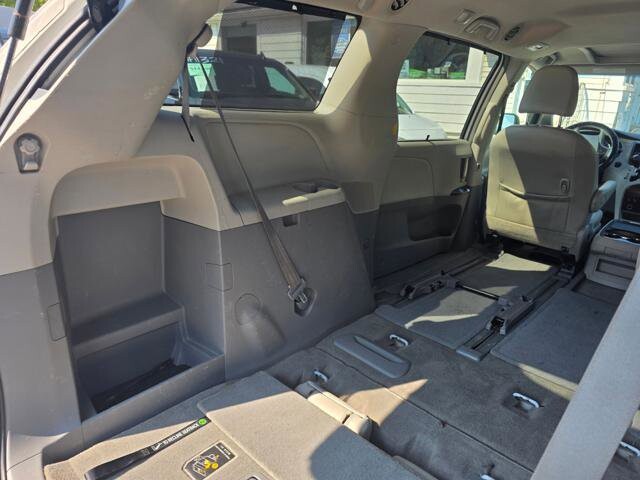2013 Toyota Sienna in Blauvelt, NY 10913 - 2301847 46