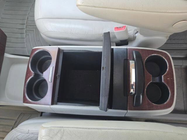 2013 Toyota Sienna in Blauvelt, NY 10913 - 2301847 23