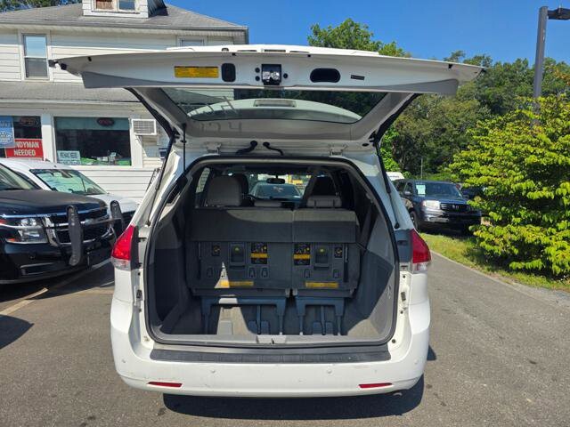 2013 Toyota Sienna in Blauvelt, NY 10913 - 2301847 42