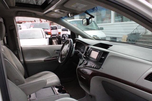 2013 Toyota Sienna in Blauvelt, NY 10913 - 2301847 80