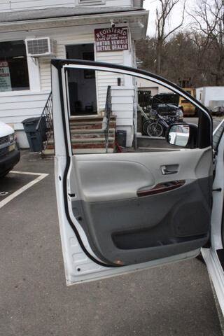 2013 Toyota Sienna in Blauvelt, NY 10913 - 2301847 93