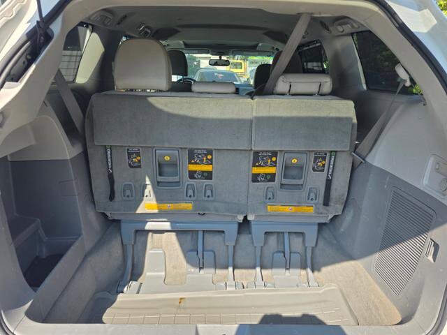 2013 Toyota Sienna in Blauvelt, NY 10913 - 2301847 44