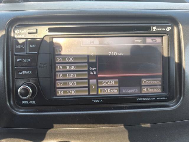 2013 Toyota Sienna in Blauvelt, NY 10913 - 2301847 17