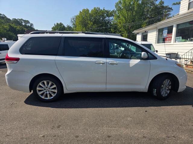 2013 Toyota Sienna in Blauvelt, NY 10913 - 2301847 8