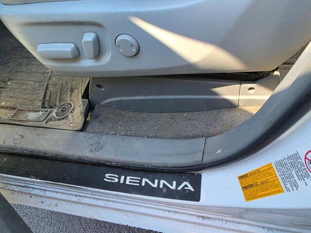 2013 Toyota Sienna in Blauvelt, NY 10913 - 2301847 58