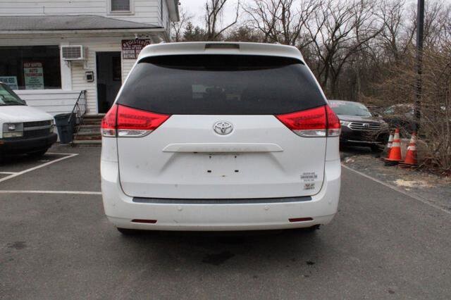 2013 Toyota Sienna in Blauvelt, NY 10913 - 2301847 66