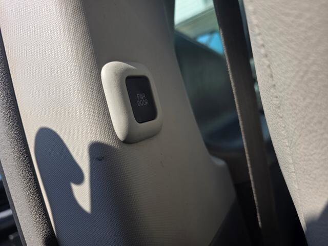 2013 Toyota Sienna in Blauvelt, NY 10913 - 2301847 36