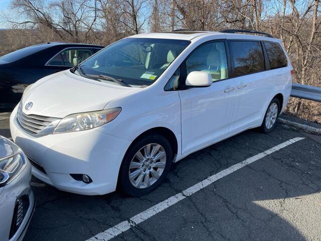 2013 Toyota Sienna in Blauvelt, NY 10913 - 2301847 115