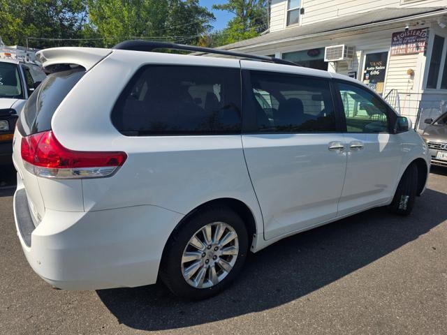 2013 Toyota Sienna in Blauvelt, NY 10913 - 2301847 7