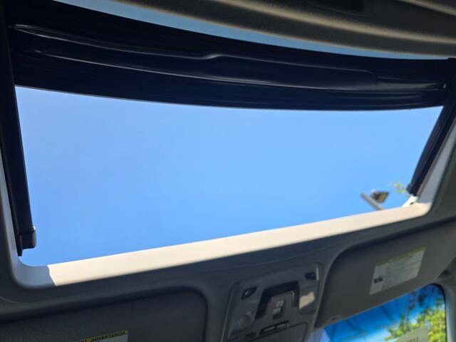 2013 Toyota Sienna in Blauvelt, NY 10913 - 2301847 28