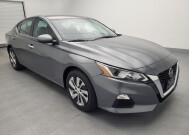 2019 Nissan Altima in Independence, MO 64055 - 2302612 13
