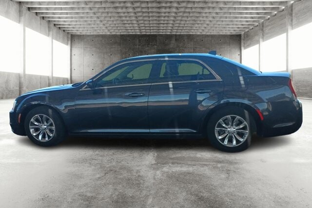 2015 Chrysler 300 in tucson, AZ 85719 - 2302895 30