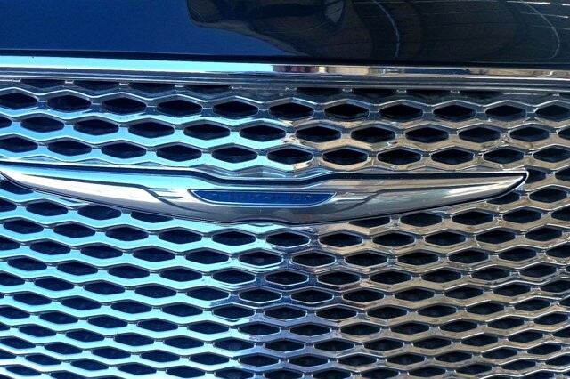 2015 Chrysler 300 in tucson, AZ 85719 - 2302895 25