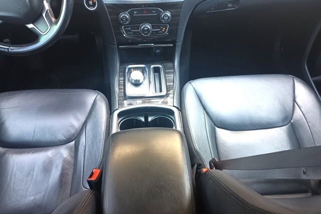 2015 Chrysler 300 in tucson, AZ 85719 - 2302895 35