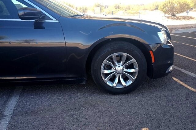 2015 Chrysler 300 in tucson, AZ 85719 - 2302895 23