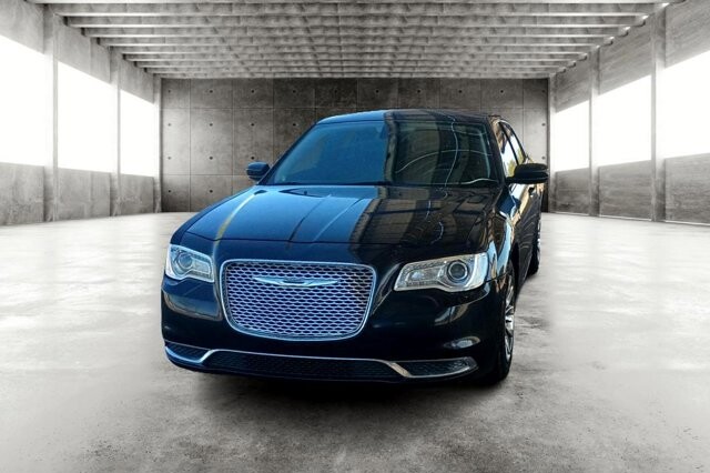 2015 Chrysler 300 in tucson, AZ 85719 - 2302895 5