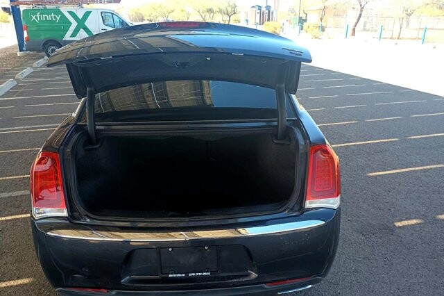 2015 Chrysler 300 in tucson, AZ 85719 - 2302895 11