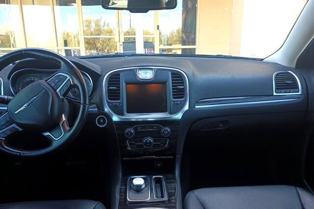 2015 Chrysler 300 in tucson, AZ 85719 - 2302895 26
