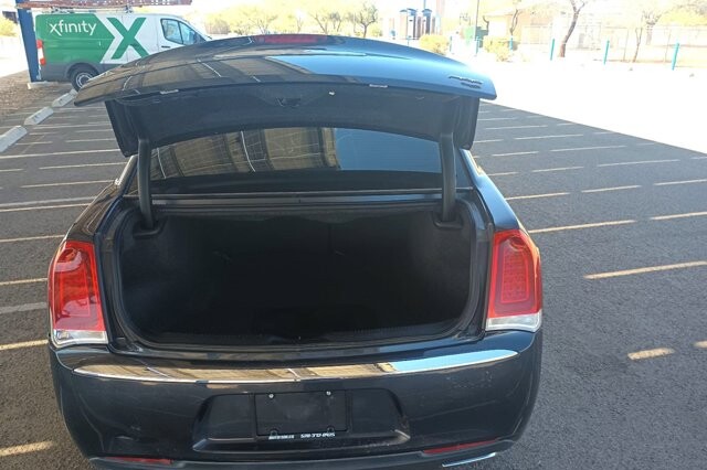 2015 Chrysler 300 in tucson, AZ 85719 - 2302895 33