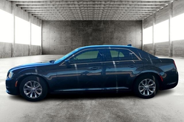 2015 Chrysler 300 in tucson, AZ 85719 - 2302895 6