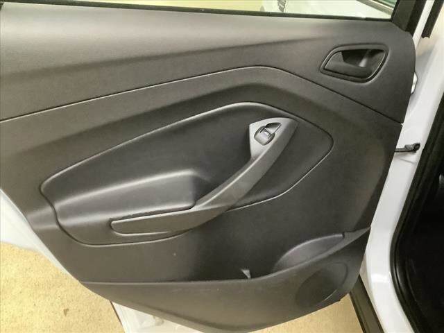 2019 Ford Escape in Chicago, IL 60659 - 2303969 16