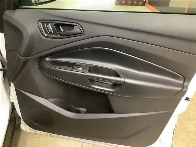 2019 Ford Escape in Chicago, IL 60659 - 2303969 21