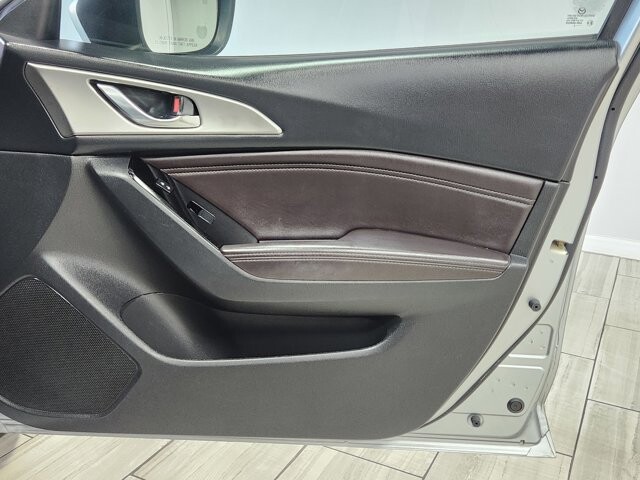 2018 Mazda MAZDA3 in Cinnaminson, NJ 08077 - 2304085 20