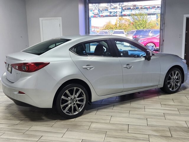 2018 Mazda MAZDA3 in Cinnaminson, NJ 08077 - 2304085 5