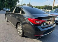 2017 Hyundai Sonata in Ocala, FL 34480 - 2304347 5