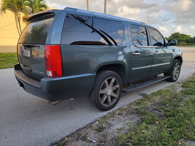 2008 Cadillac Escalade ESV in Pompano Beach, FL 33064 - 2304376 23