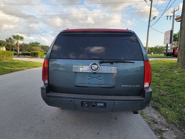 2008 Cadillac Escalade ESV in Pompano Beach, FL 33064 - 2304376 9