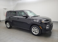 2022 Kia Soul in Maple Heights, OH 44137 - 2304996 11