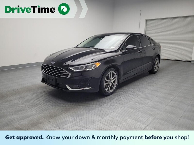 2019 Ford Fusion in Downey, CA 90241 - 2307654