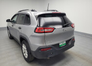 2017 Jeep Cherokee in Indianapolis, IN 46222 - 2307956 5