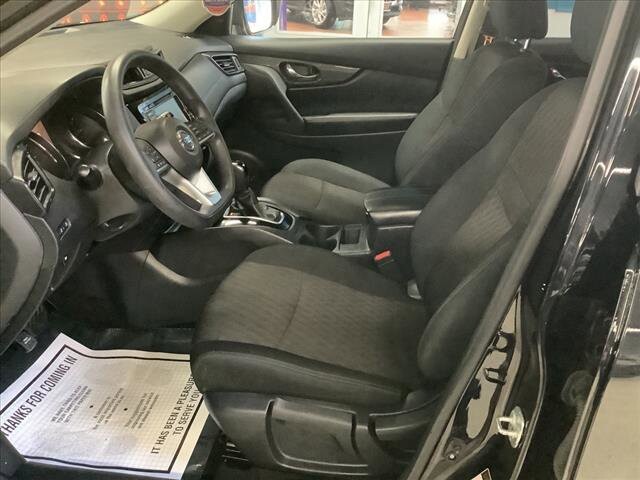 2018 Nissan Rogue in Chicago, IL 60659 - 2308049 10
