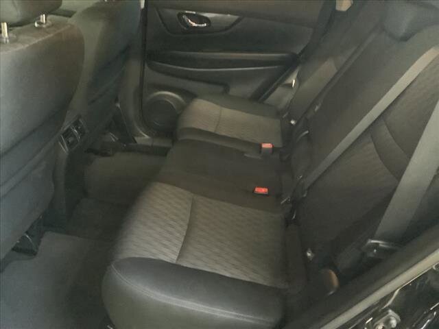 2018 Nissan Rogue in Chicago, IL 60659 - 2308049 17