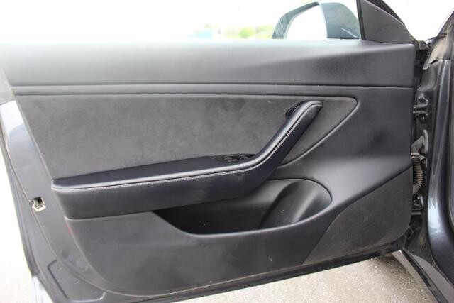 2018 Tesla Model 3 in Decatur, GA 30032 - 2308116 46