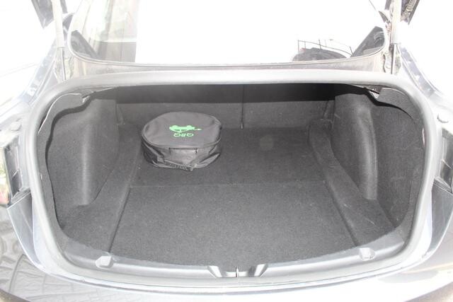 2018 Tesla Model 3 in Decatur, GA 30032 - 2308116 50