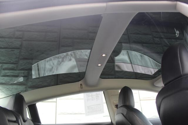 2018 Tesla Model 3 in Decatur, GA 30032 - 2308116 40