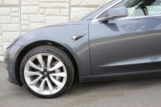 2018 Tesla Model 3 in Decatur, GA 30032 - 2308116 28